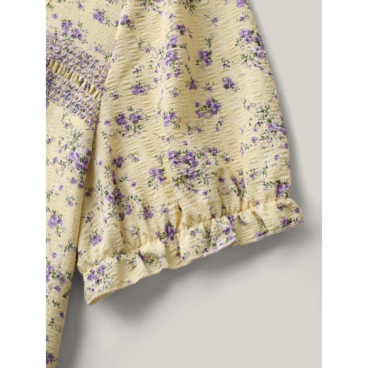Plus Size Lightyellow Floral Print Shirred Neck Color Contrast Blouse Women Short sleeve Square Neck Everyday-Elegant Blouses BloomChic 22-24/3X Product Image