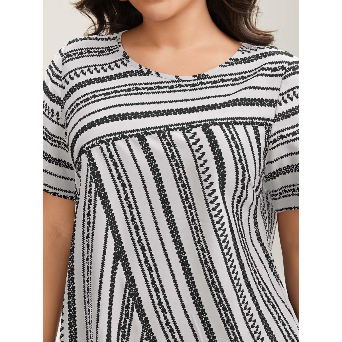 Plus Size Originalwhite Striped Overlap Print Curvy Hem Blouse Women Resort Short sleeve Round Neck Vacation Blouses BloomChic 28/5X Product Image