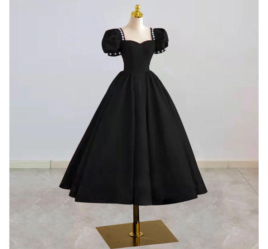 Puff-Sleeve Velvet A-Line Evening Gown Product Image