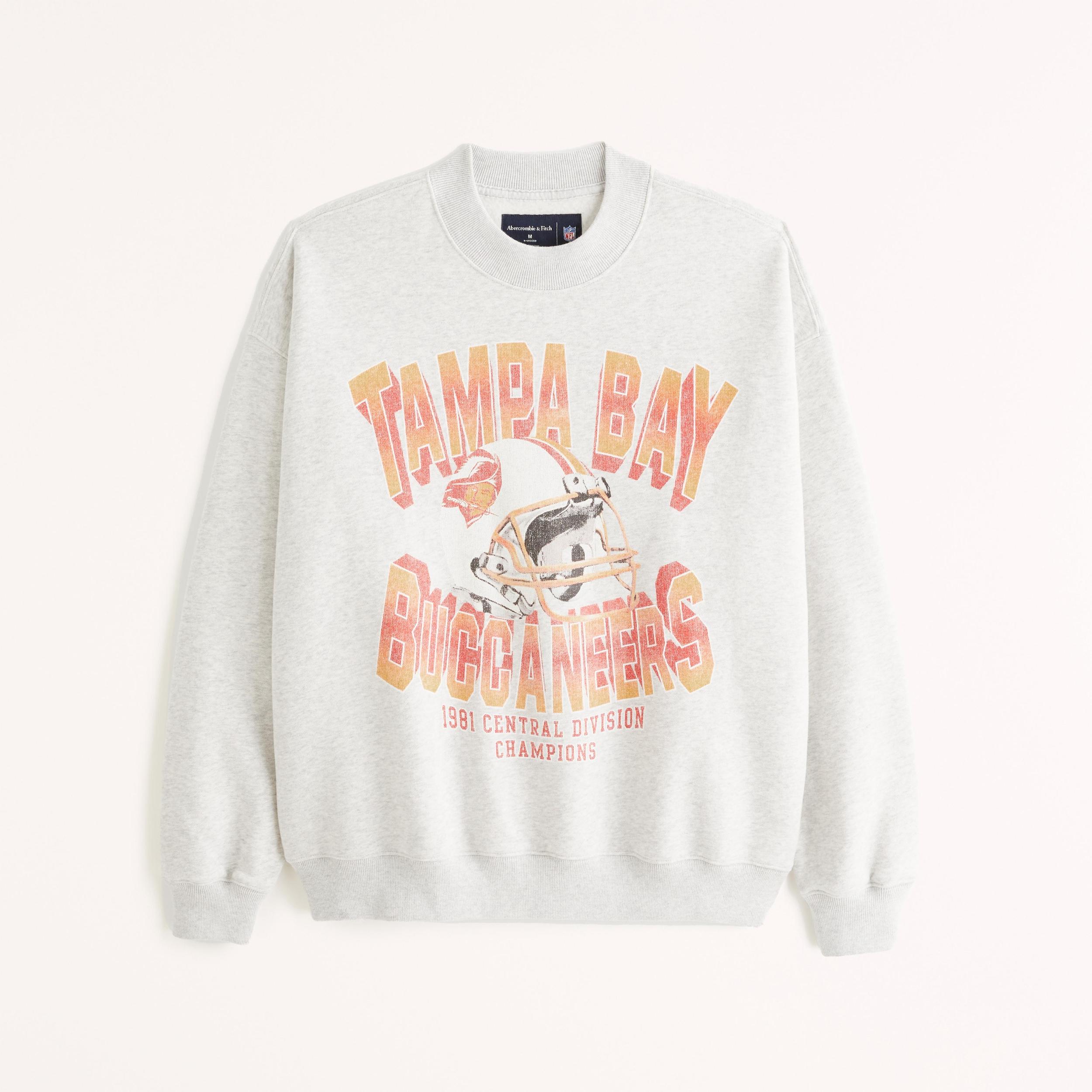 New England Patriots Graphic Crew Sweatshirt Product Image