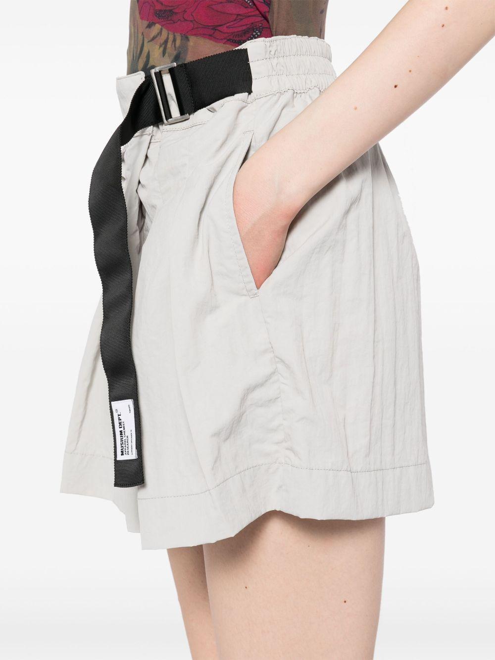 belted shorts Product Image