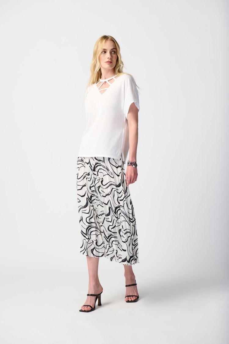 Dry Yarn Sweater With Cutout Neckline Product Image