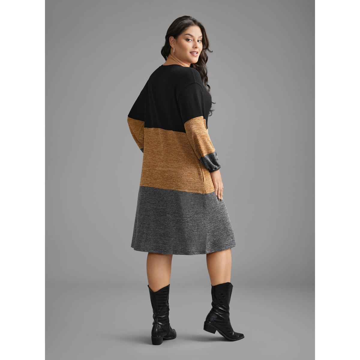 Plus Size Colorblock Contrast Heather Pocket Knit Dress Multicolor Women Casual Contrast Knit Dresses Bloomchic 22-24/3X Product Image