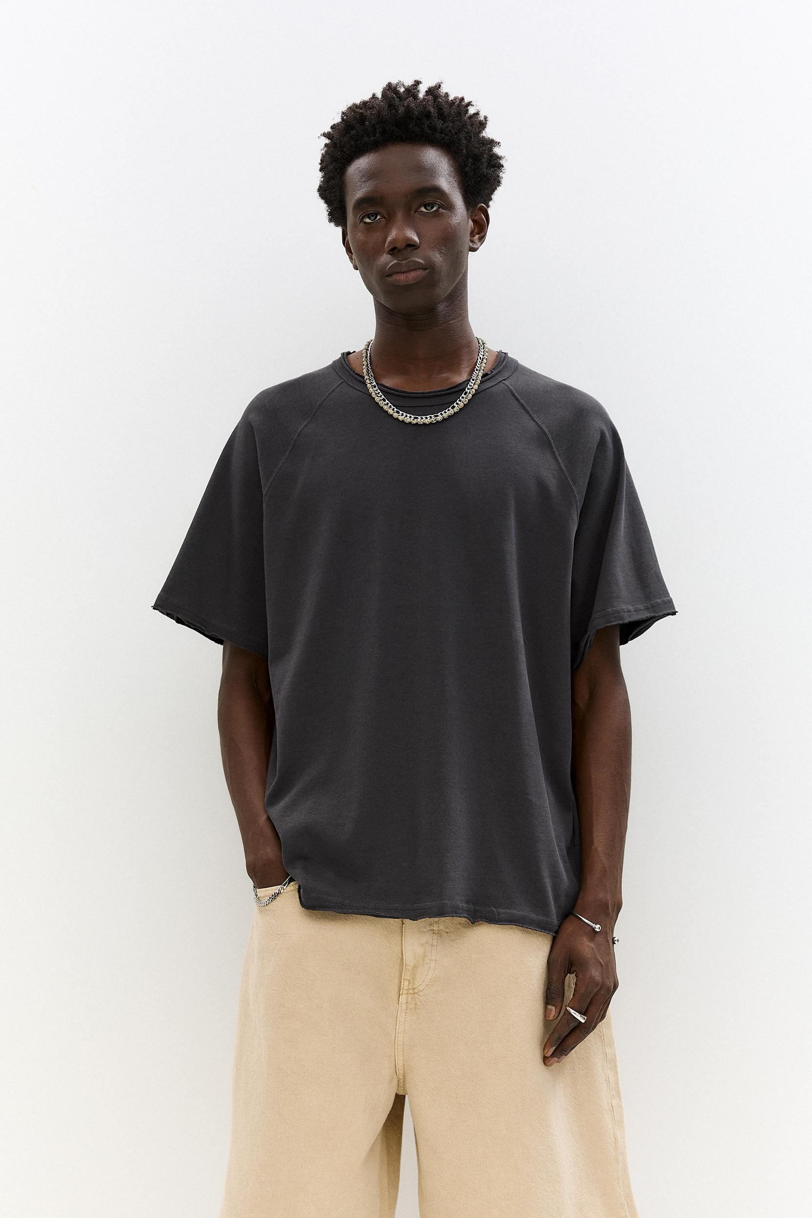 Short sleeve T-shirt with piping Product Image