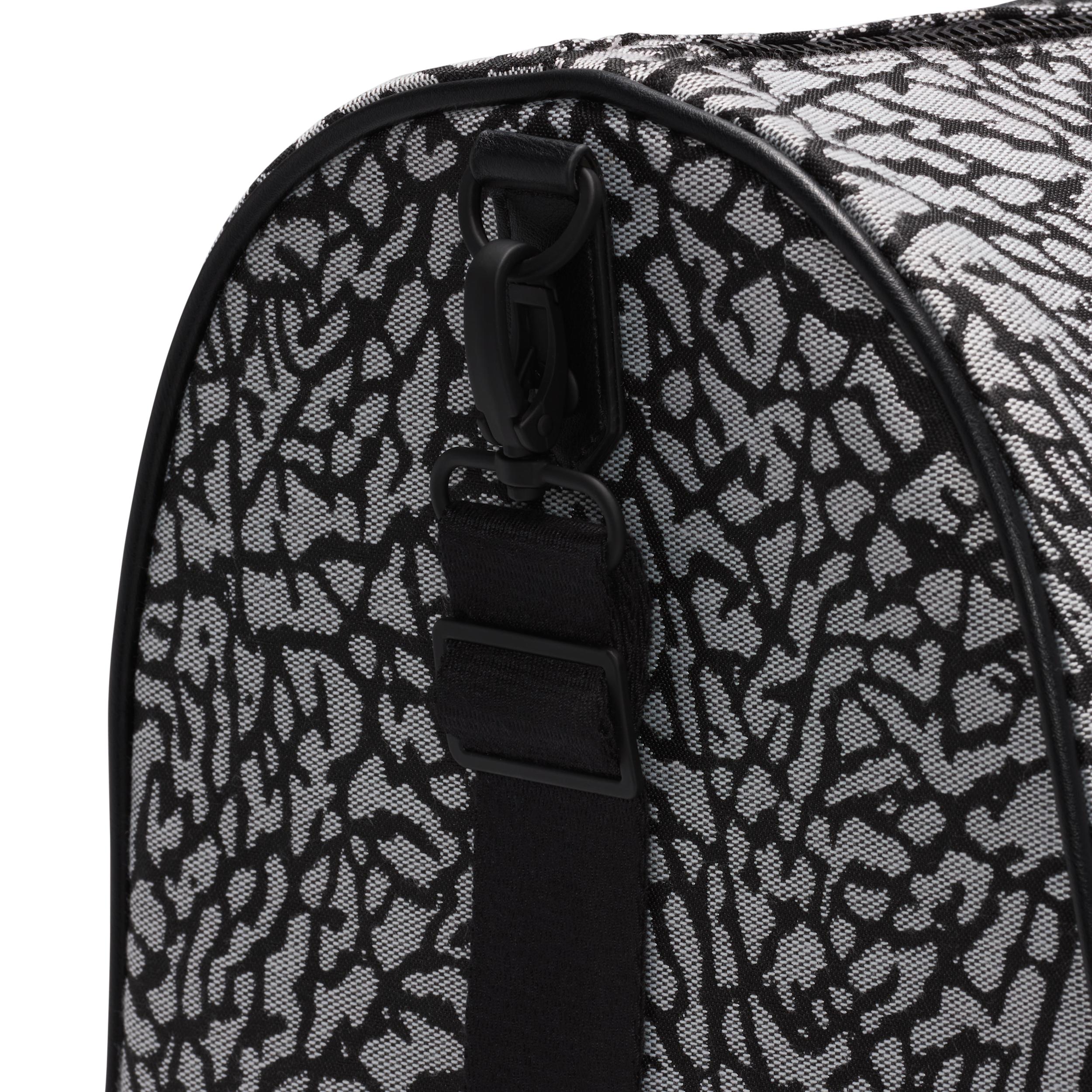 Men's Jordan Icon Duffle Bag (40L) Product Image