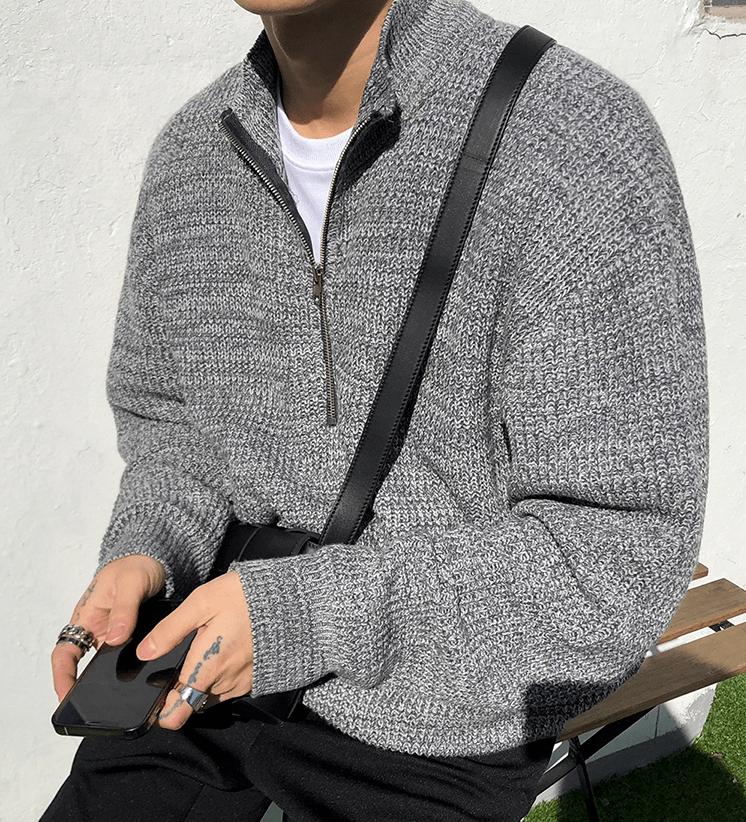 RT No. 3282 KNITTED HALF ZIP-UP TURTLENECK SWEATER Product Image