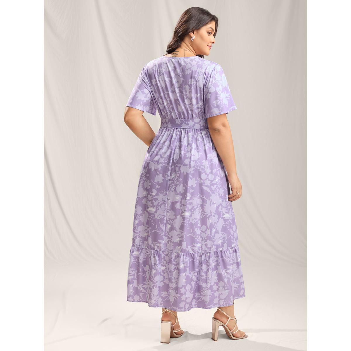 Plus Size Silhouette Floral Pockets Belted Maxi Dress Lavender Women V-neck Short sleeve Curvy BloomChic 26/4X Product Image