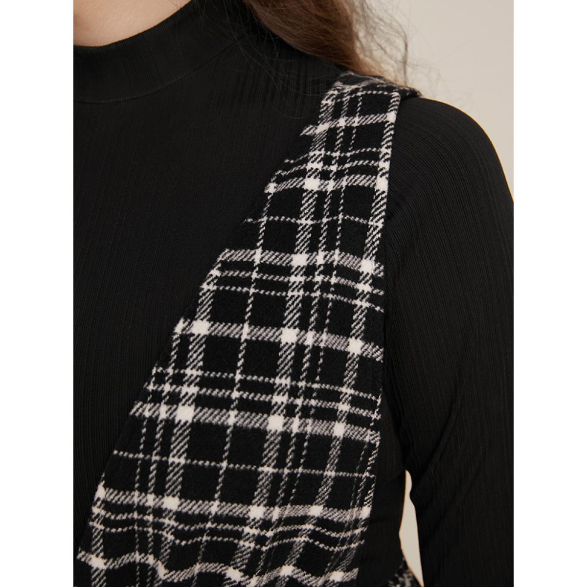 Plus Size Plaid Sleeveless Pocket Button Detail Suspender Dress Without Sweater Black Women Office Elastic Waist Deep V-neck Sleeveless Curvy Midi Dress BloomChic 10/M Product Image