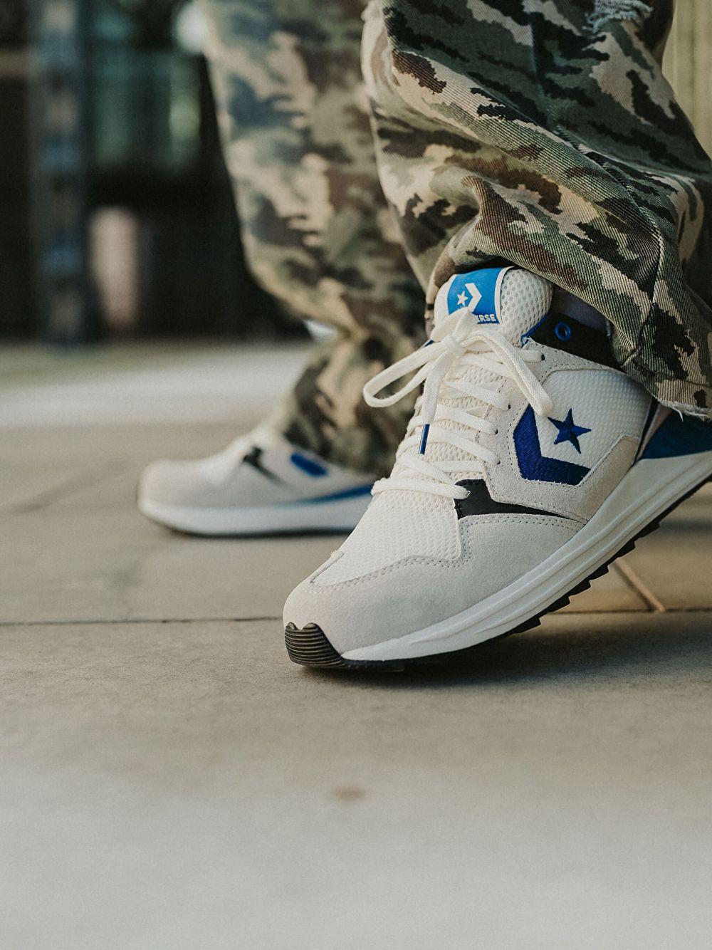 Wave sneakers Product Image