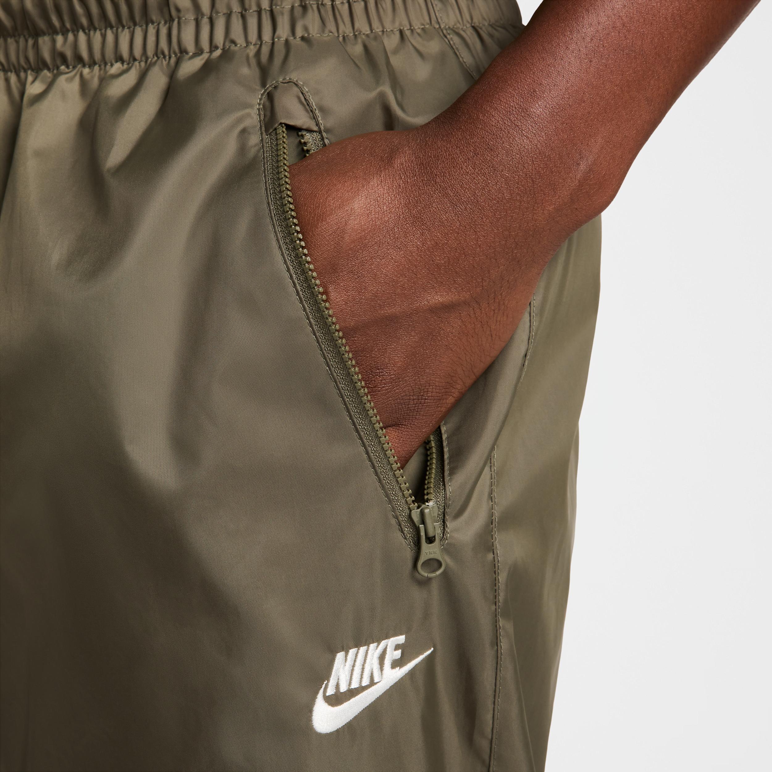 Nike Windrunner Men's Woven Lined Pants Product Image