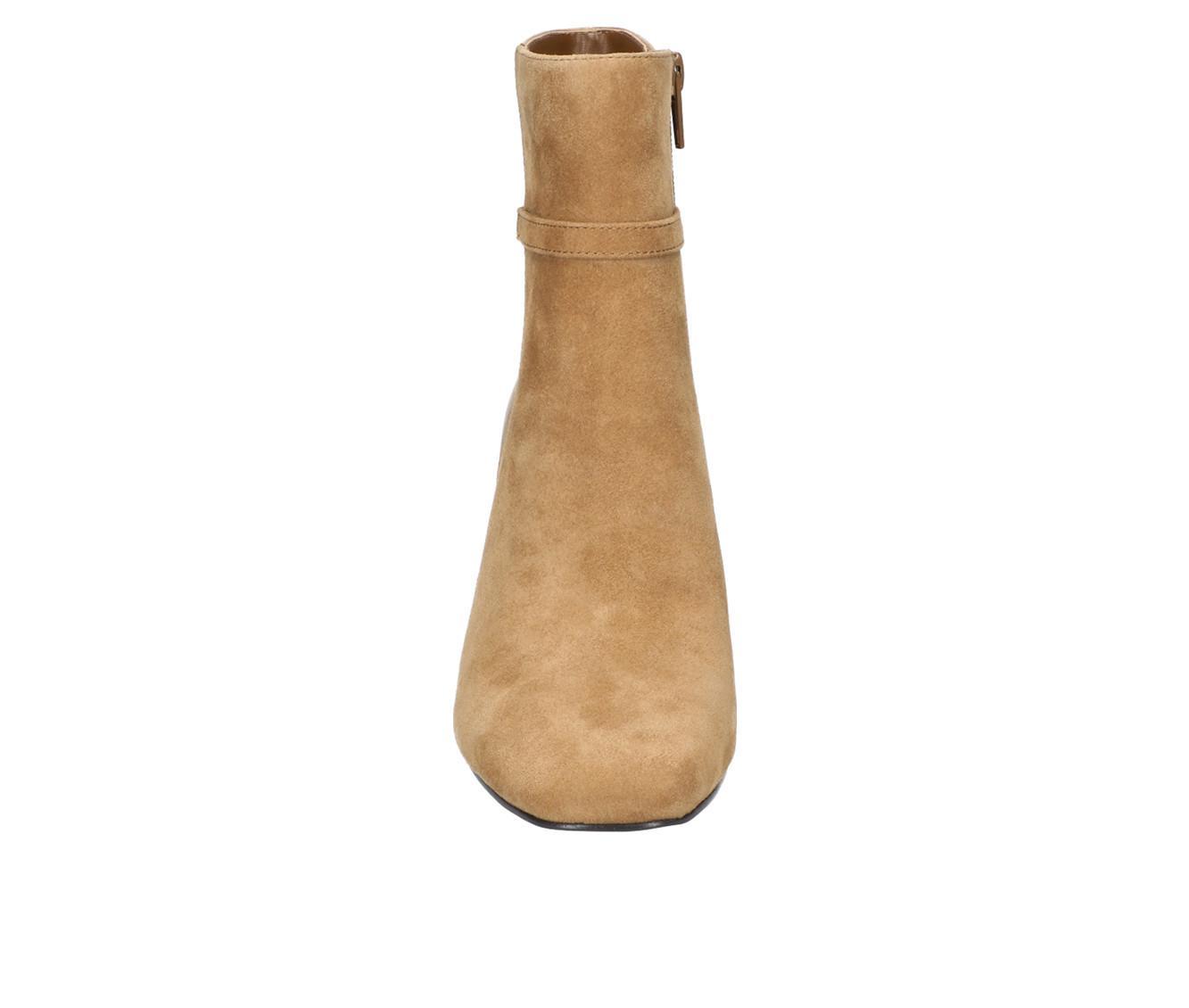 Women's Bella Vita Quincy Booties Product Image