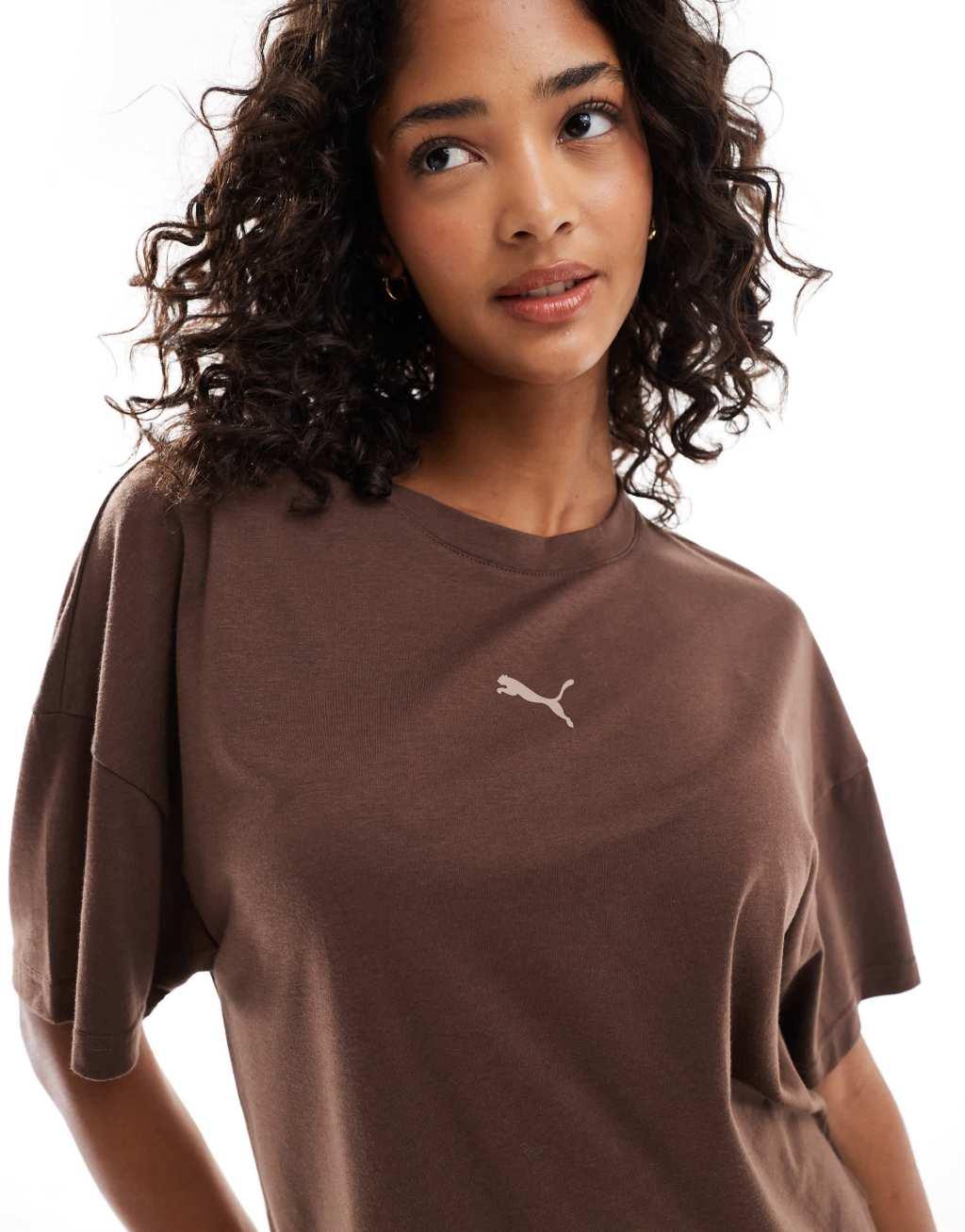 PUMA Training oversized T-shirt in brown Product Image