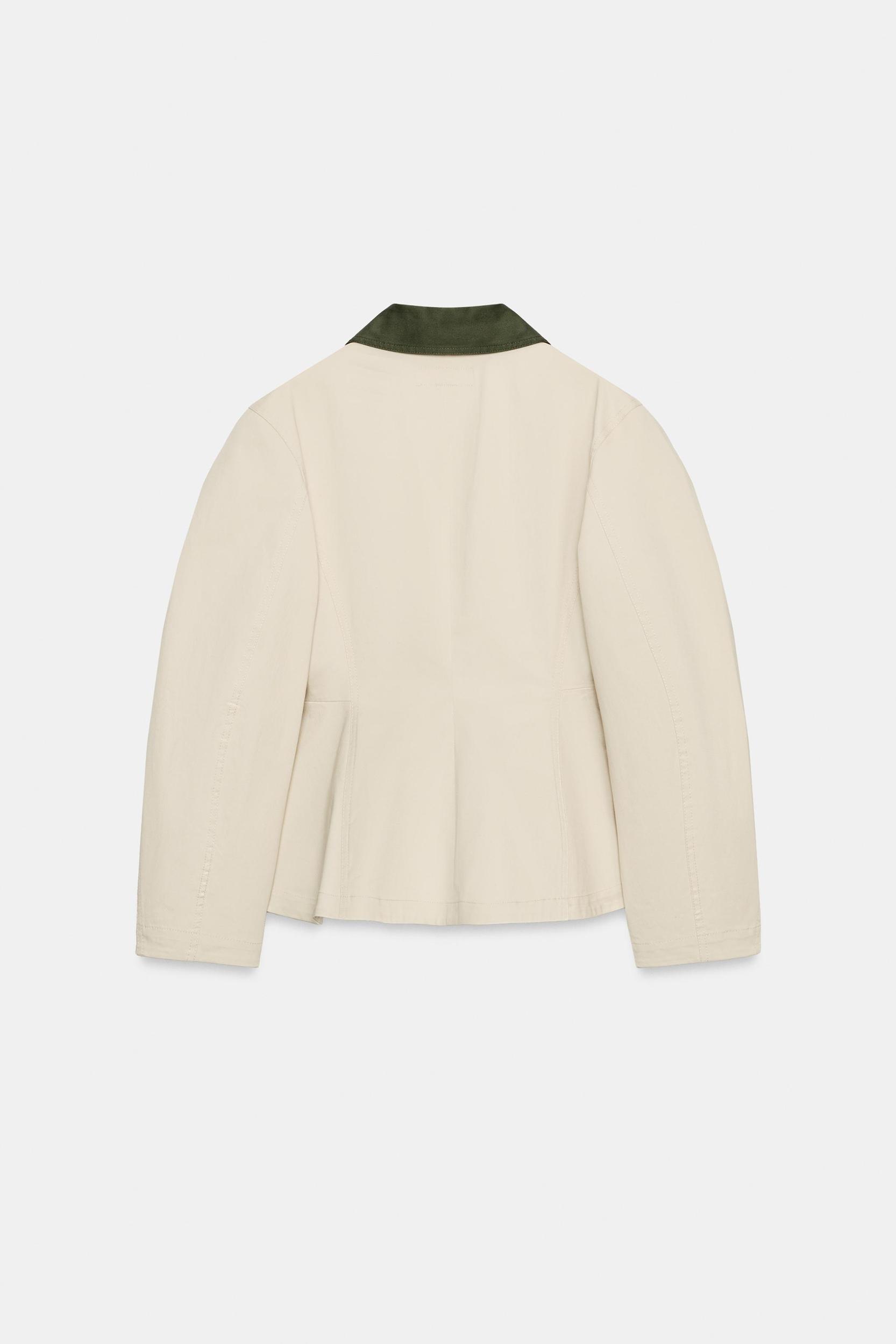 CONTRAST COLLAR PEPLUM JACKET Product Image