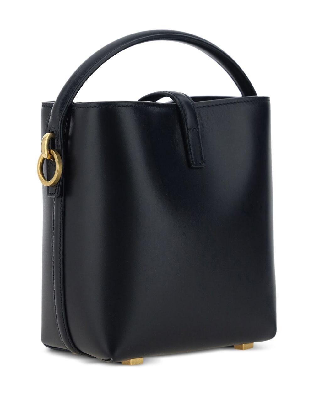 Le 37 leather shoulder bag Product Image