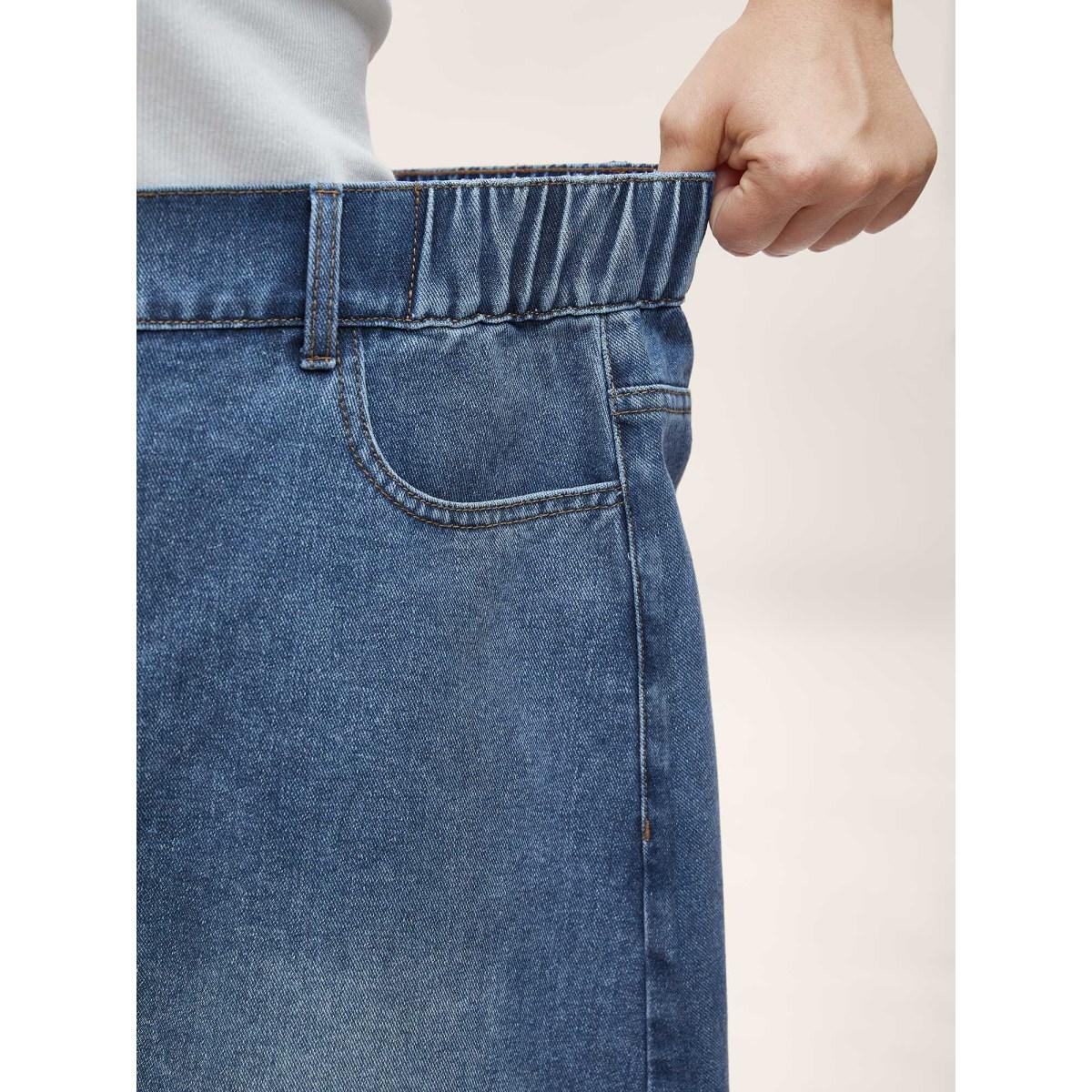 Plus Size A-Line Classic Midi Denim Skirt Women Denimblue Vacation No stretch Medium Wash 12/L Slanted pocket Denim Skirts BloomChic Product Image