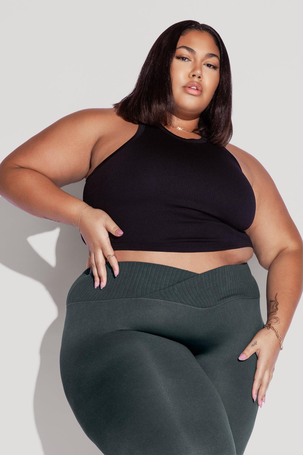 Let's Go Seamless Crop Top - Black Product Image