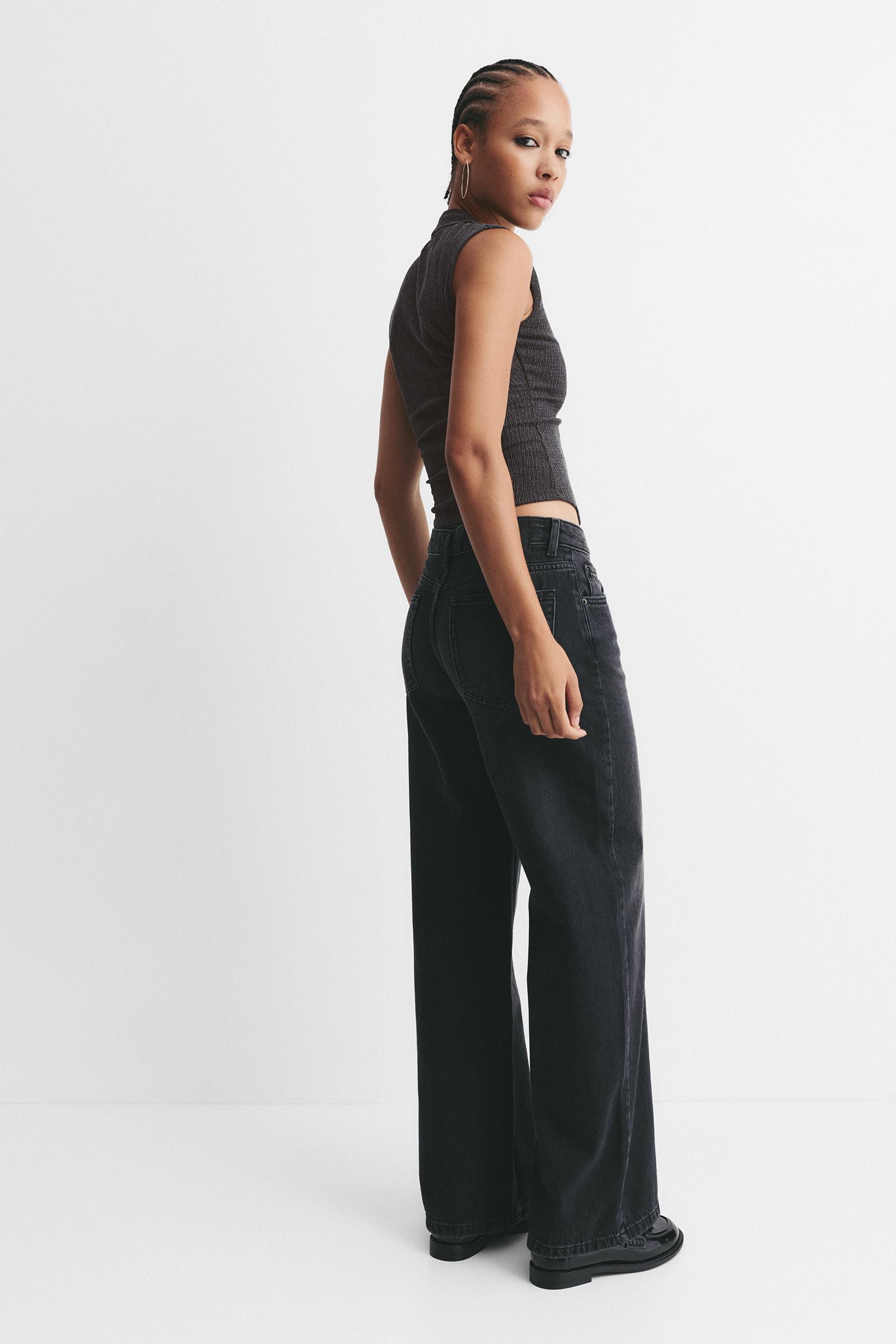 Sleeveless top Product Image