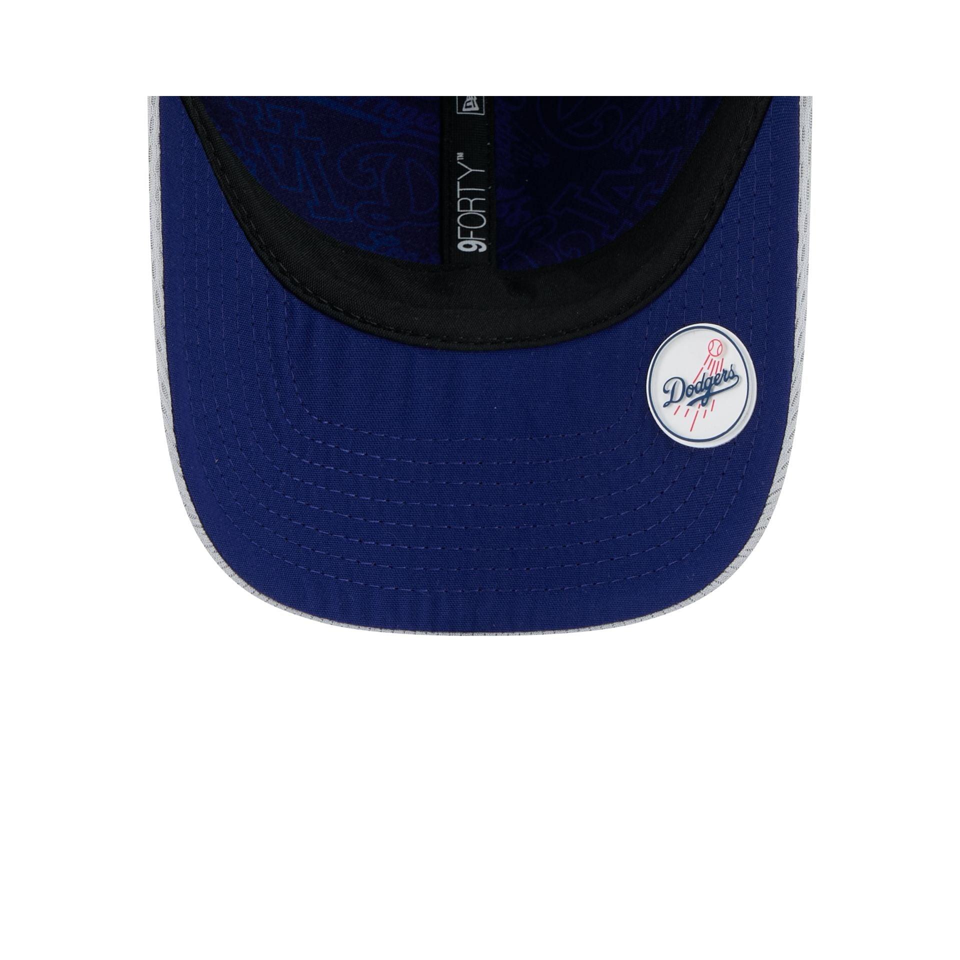 Los Angeles Dodgers 2025 Clubhouse Gray 9FORTY M-Crown Snapback Hat Male Product Image