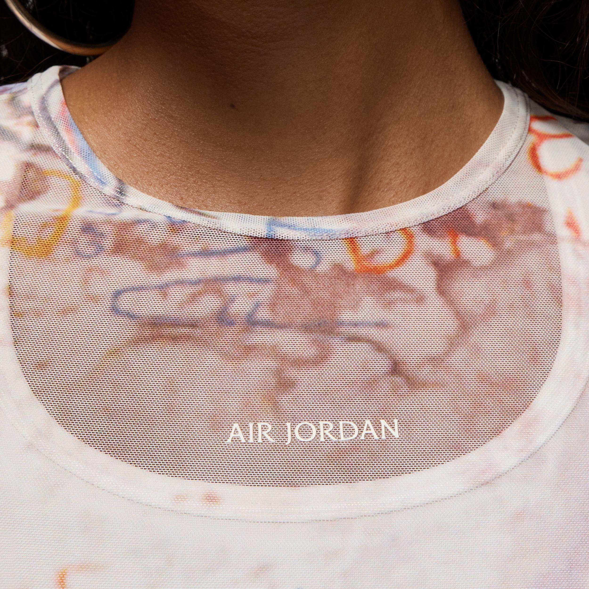 Womens Air Jordan Mesh Long-Sleeve Top | HQ9174-133 Product Image