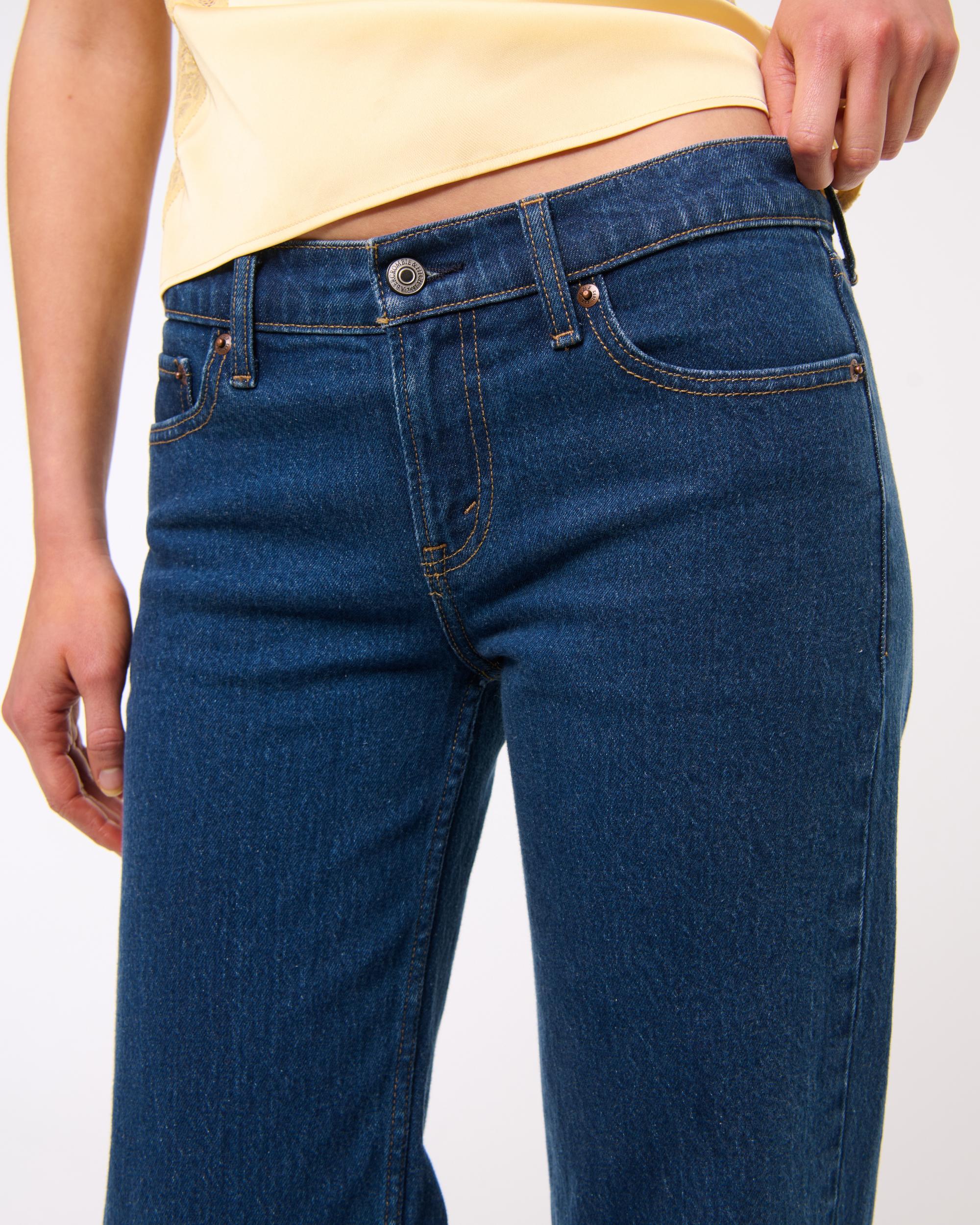 Low Rise 90s Relaxed Jean Product Image