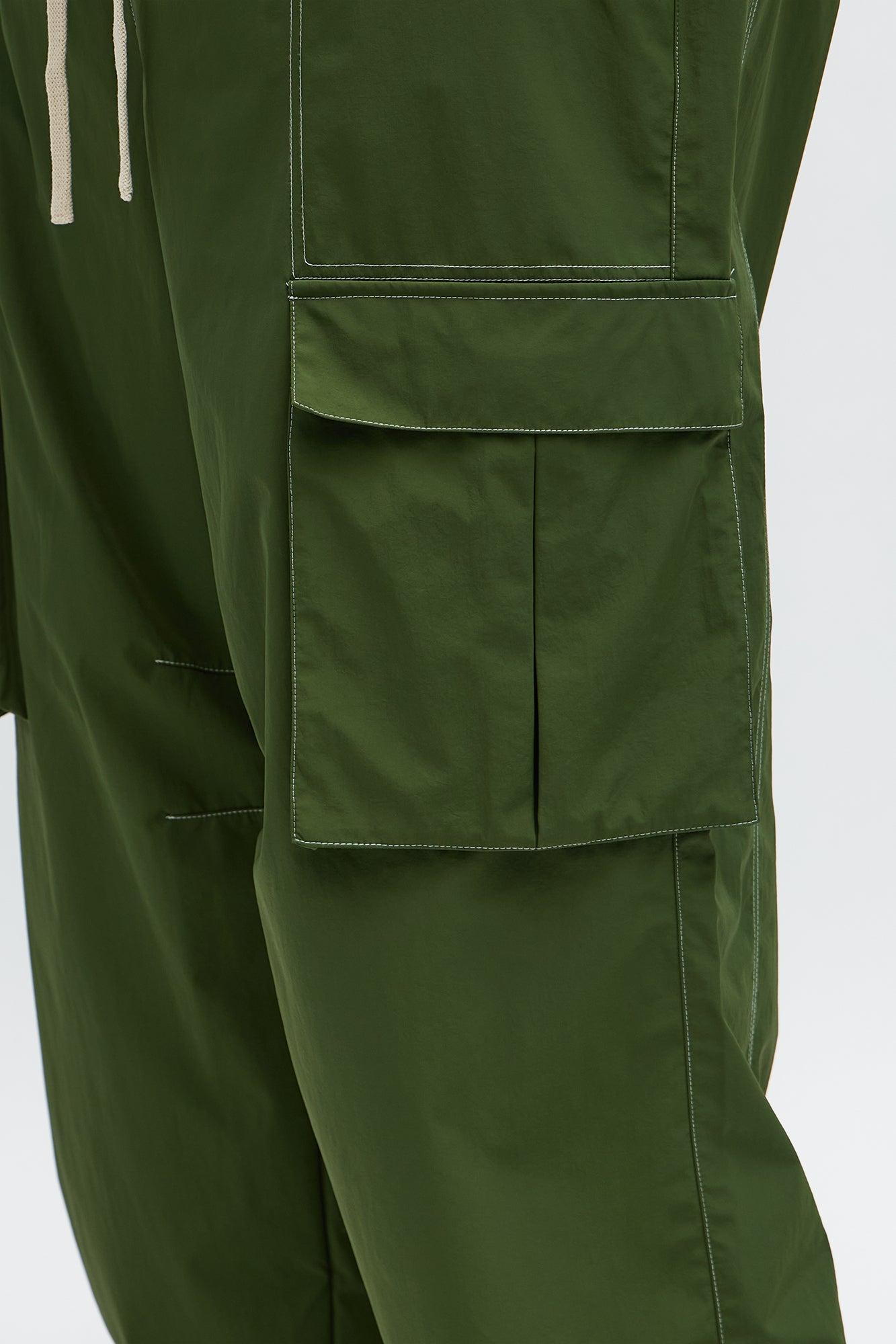 Baggy Stay Moving Contrast Stitch Nylon Cargo Pants - Olive Product Image