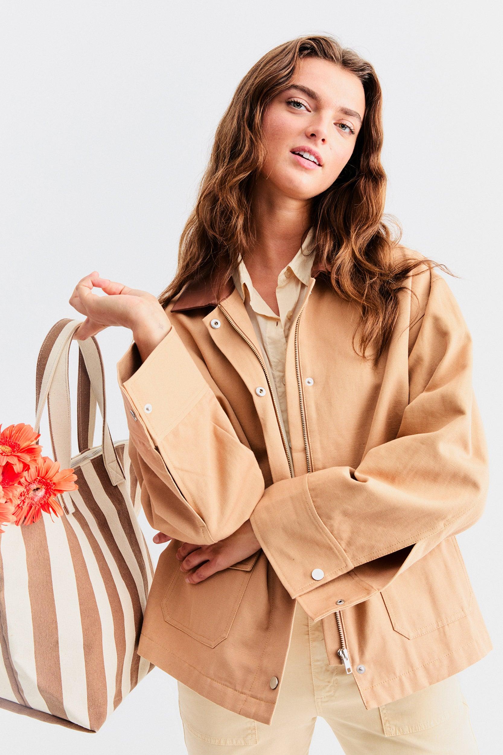 The Ripley - Khaki Female Product Image