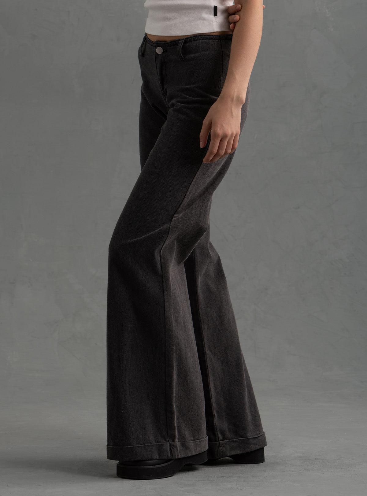 Lith Pants Female Product Image