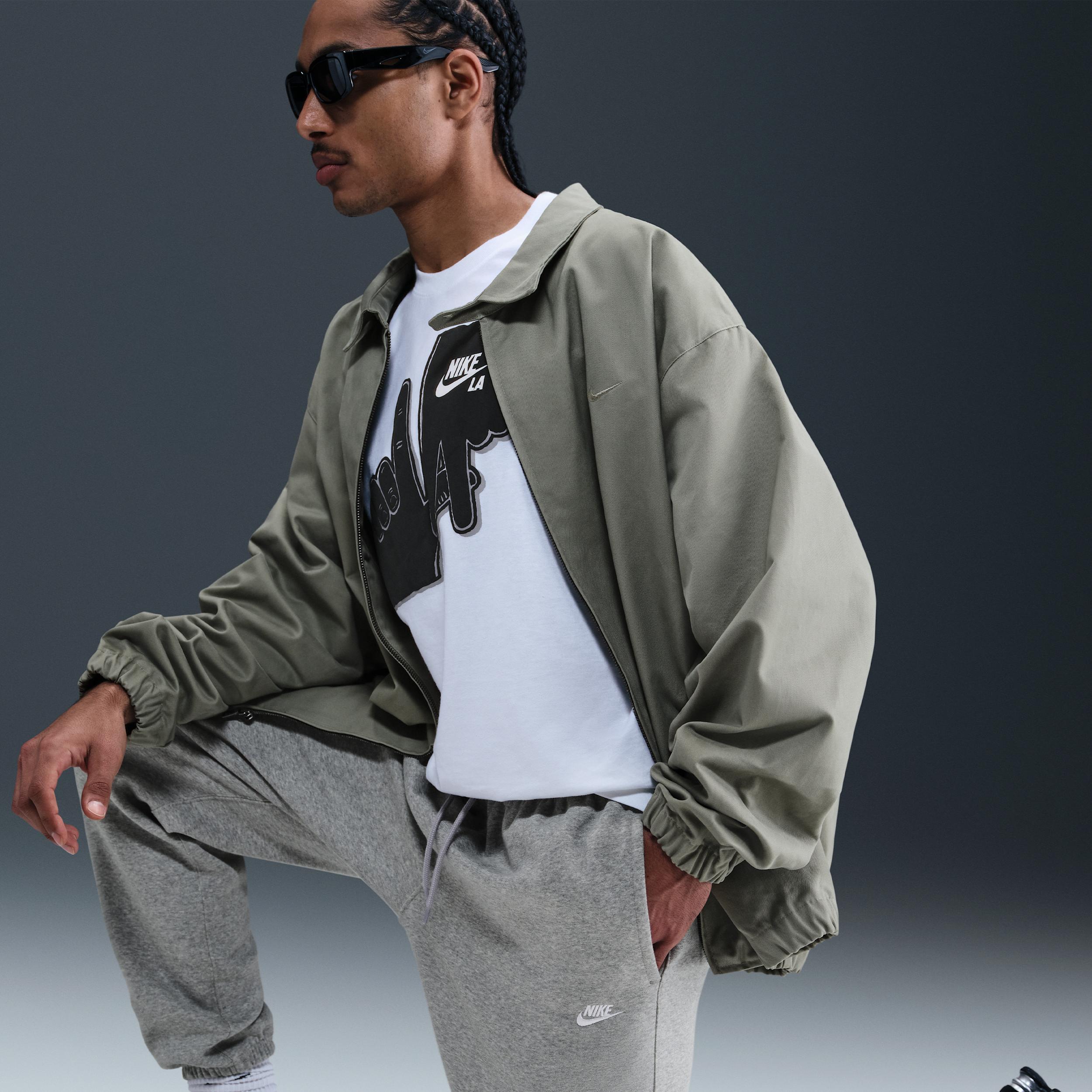 Nike Men's Club Cuffed Brushed Fleece Pants Product Image