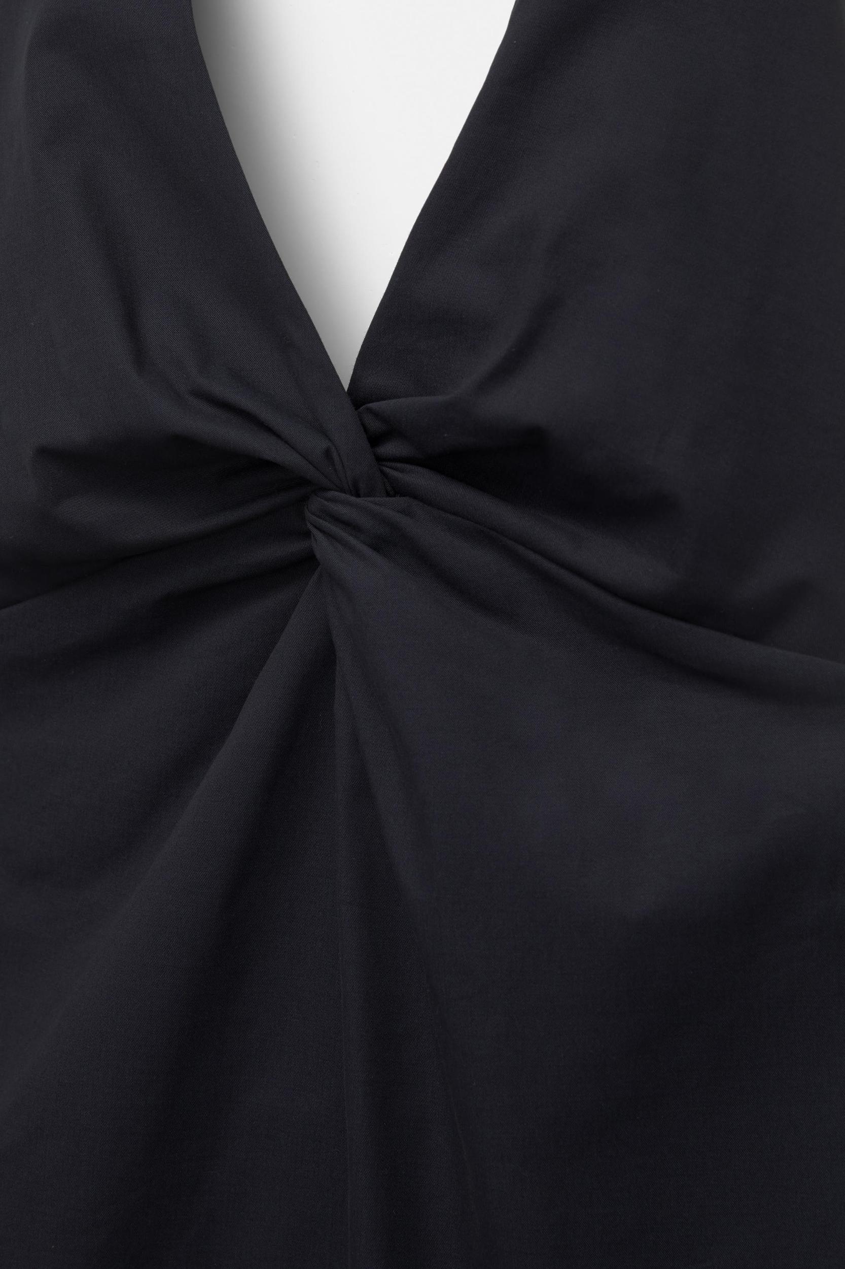 V-neck halter top Product Image