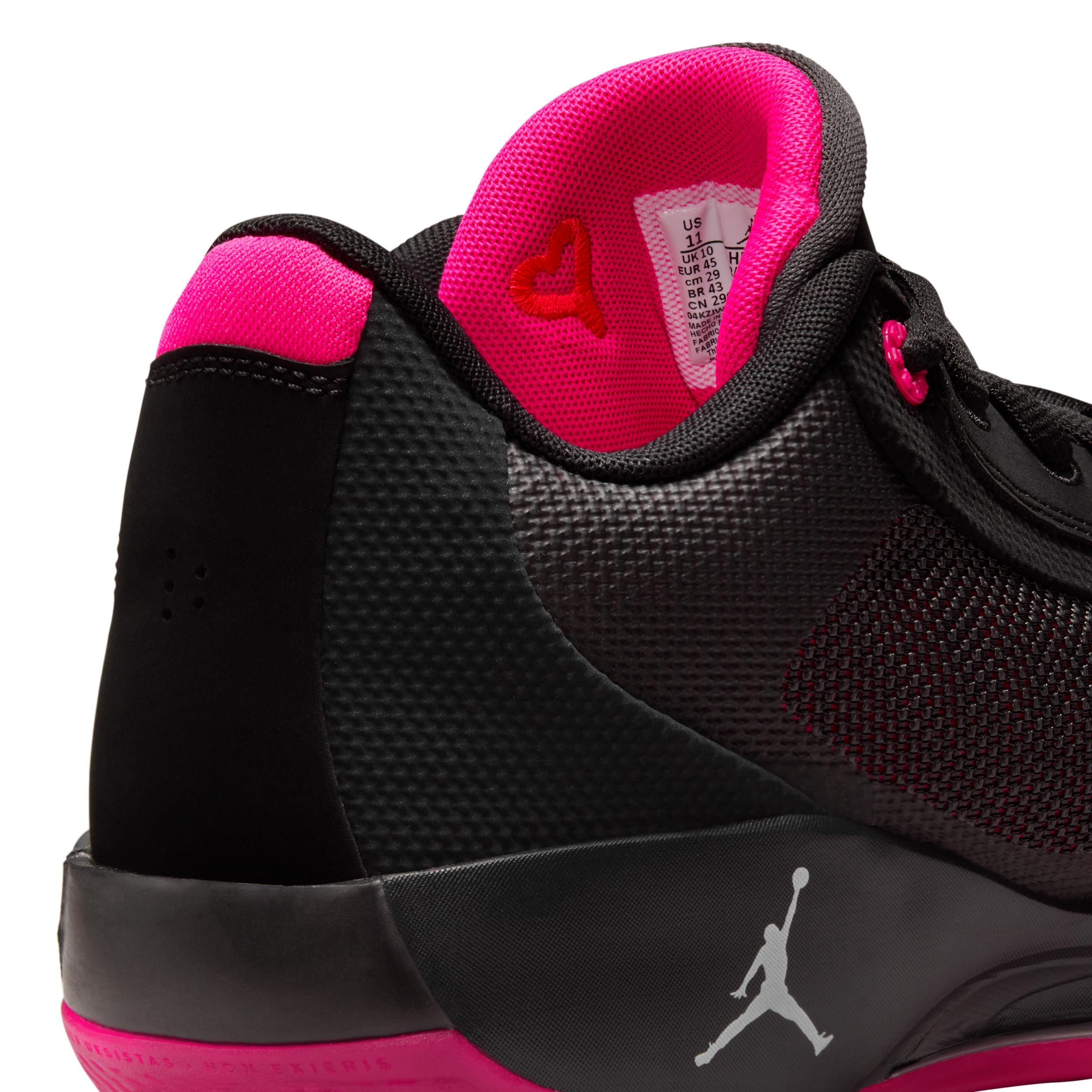 Nike Men's Luka .77 "Navidor" Basketball Shoes Product Image