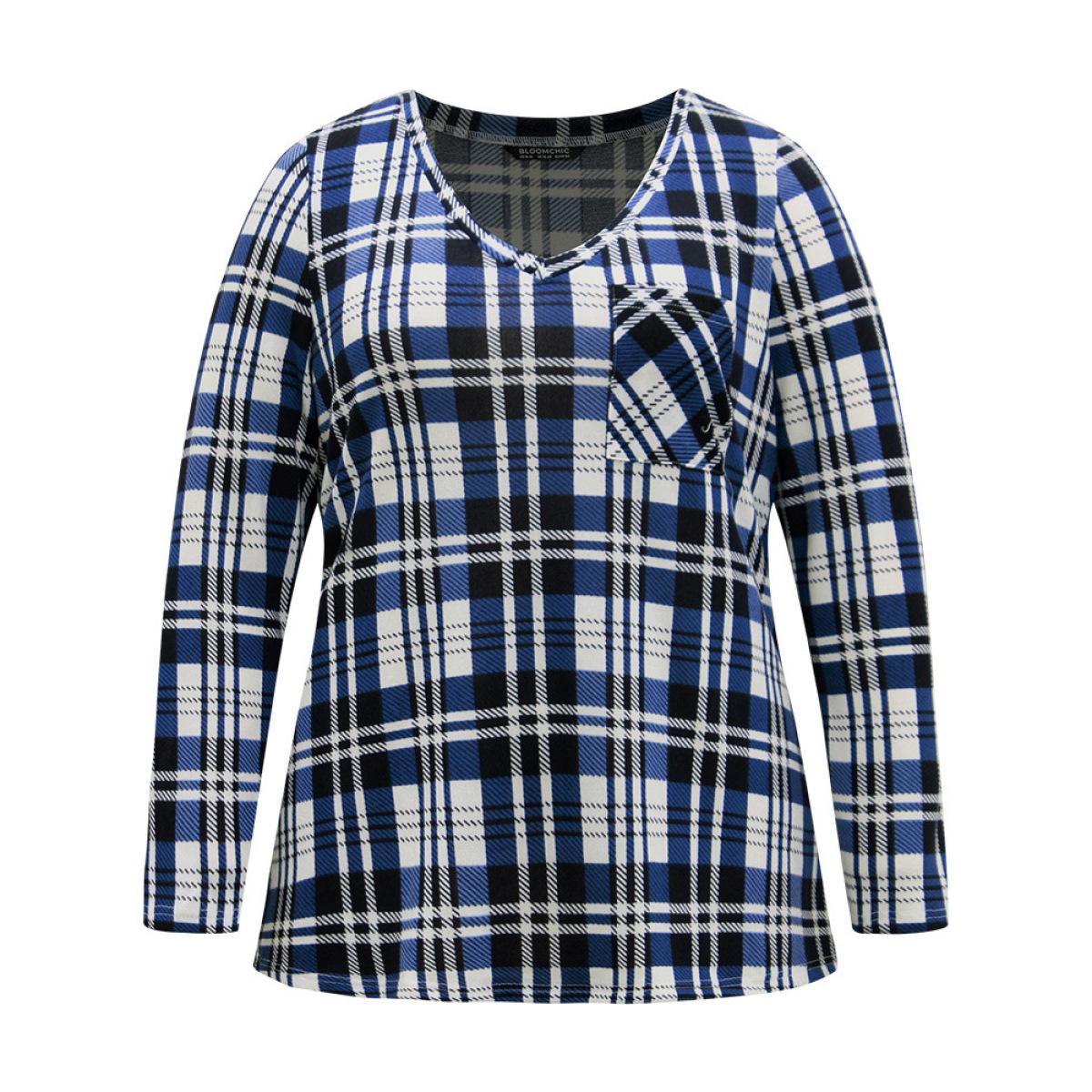 Plus Size Plaid Contrast V Neck Patched Pocket T-shirt Blue Women Casual Contrast Plaid V-neck Dailywear T-shirts BloomChic 28/5X Product Image