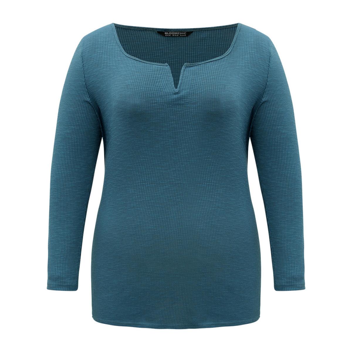 Plus Size Plain Slightly Stretchy Notched T-shirt Cyan Women Casual Plain Plain Notched collar Dailywear T-shirts BloomChic 26/4X Product Image