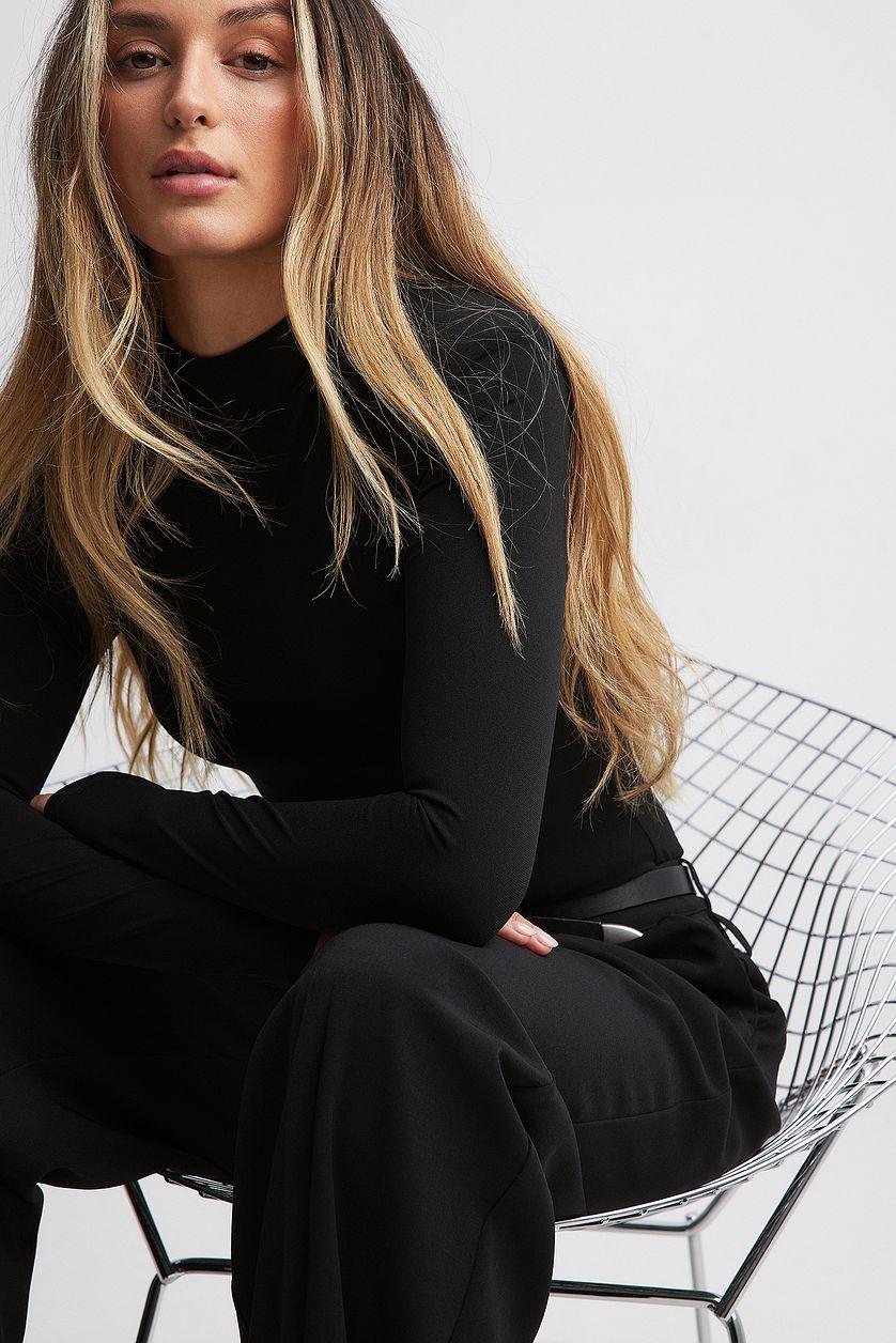 Sharp Shoulder Body Black Product Image