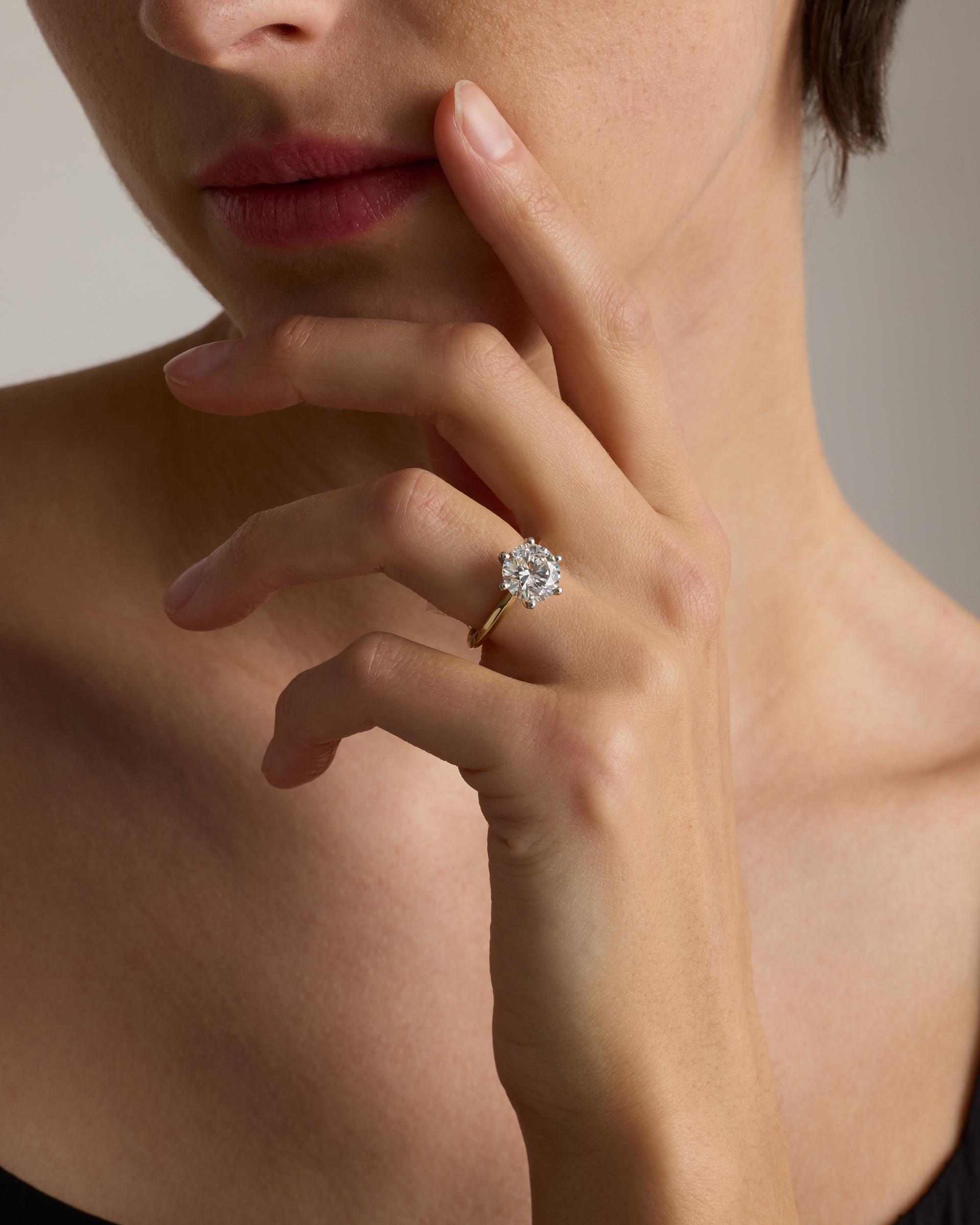 Quince | Women's Lab Grown Diamond Round Six Prong Knife Edge Engagement Ring Product Image