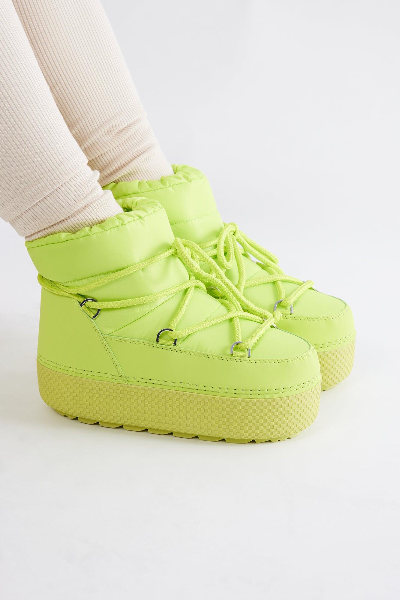 Hit The Snow Platform Booties - Green Product Image