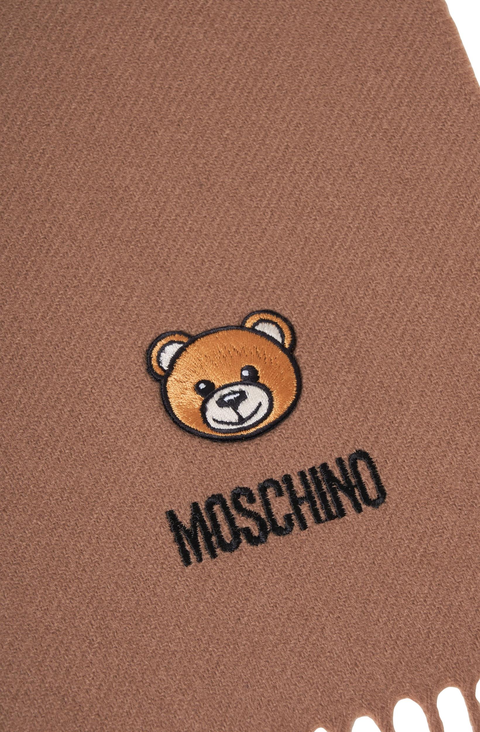 Scarf with fringes Product Image