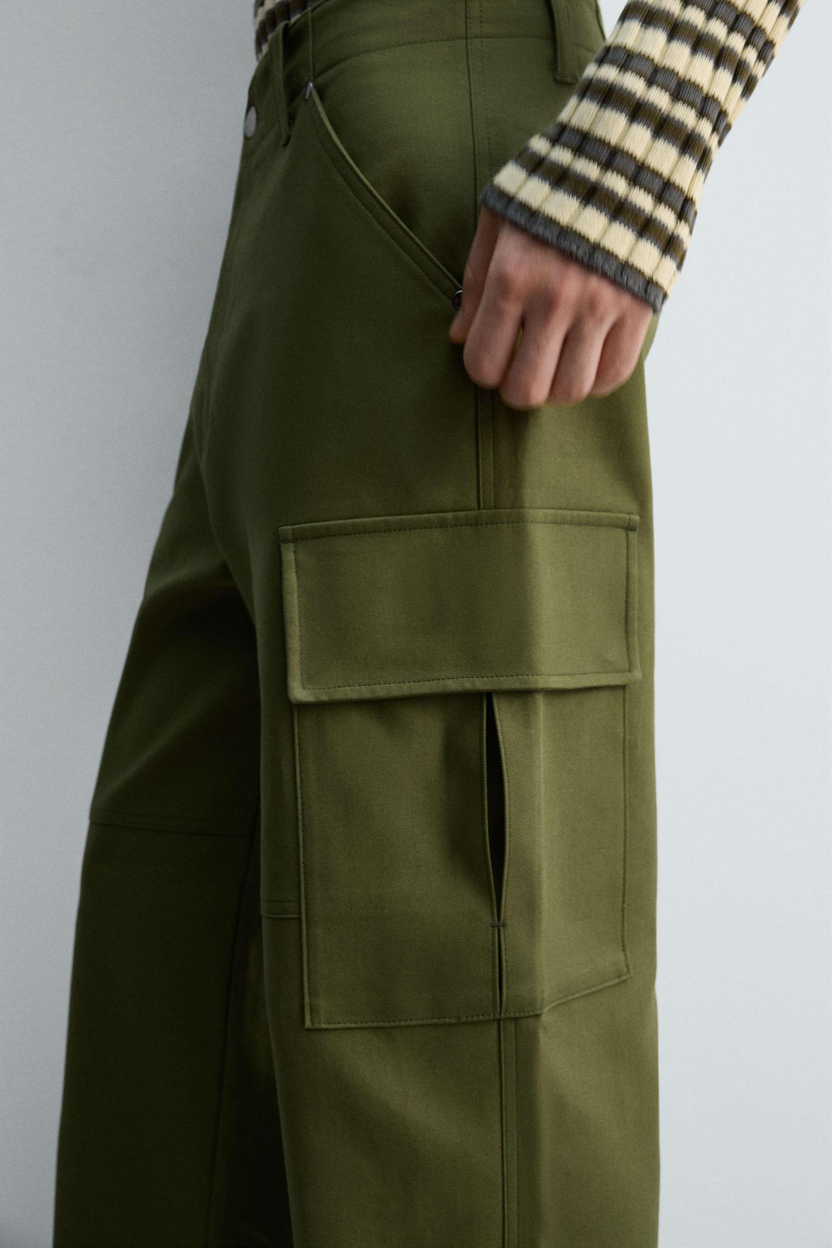RELAXED FIT CARGO PANTS Product Image