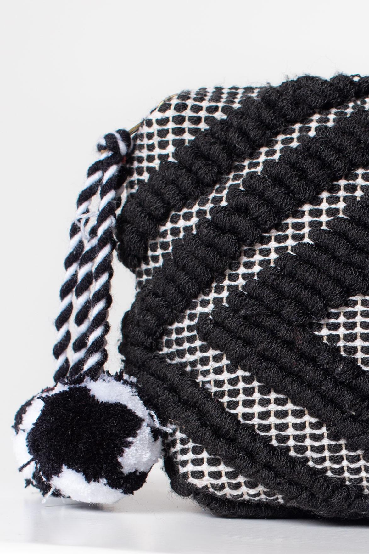 Diamond Motif Makeup Bag Product Image