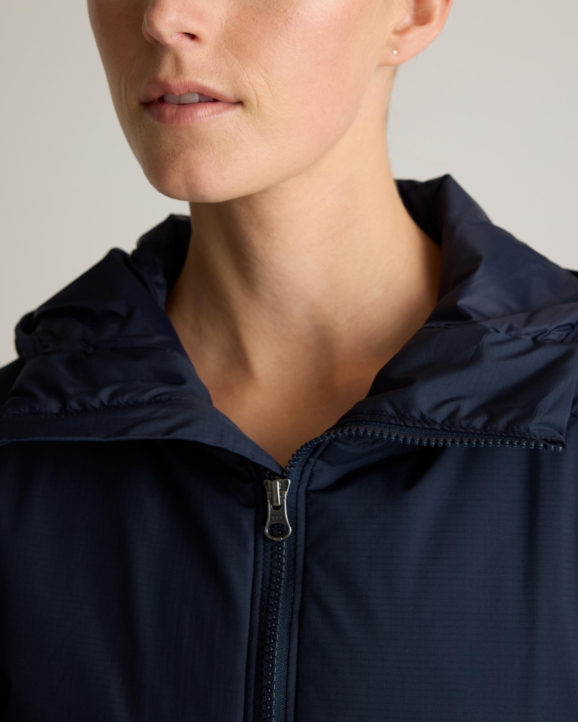 Quince | Women's Hybrid Insulated Lightweight Hooded Jacket Size XS, 100% Polyester Product Image