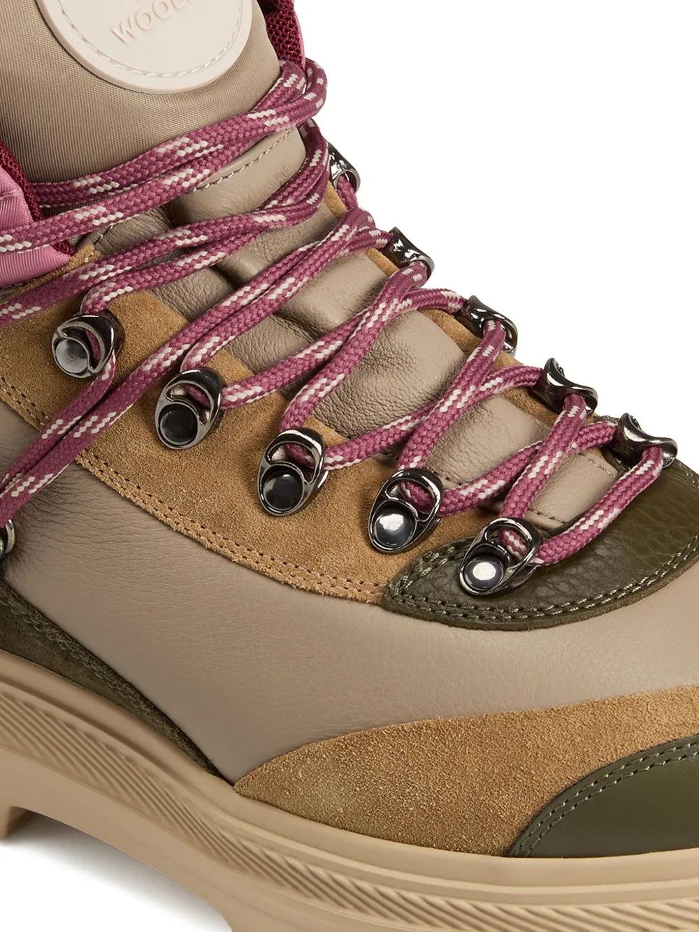 logo-patch military boots Product Image