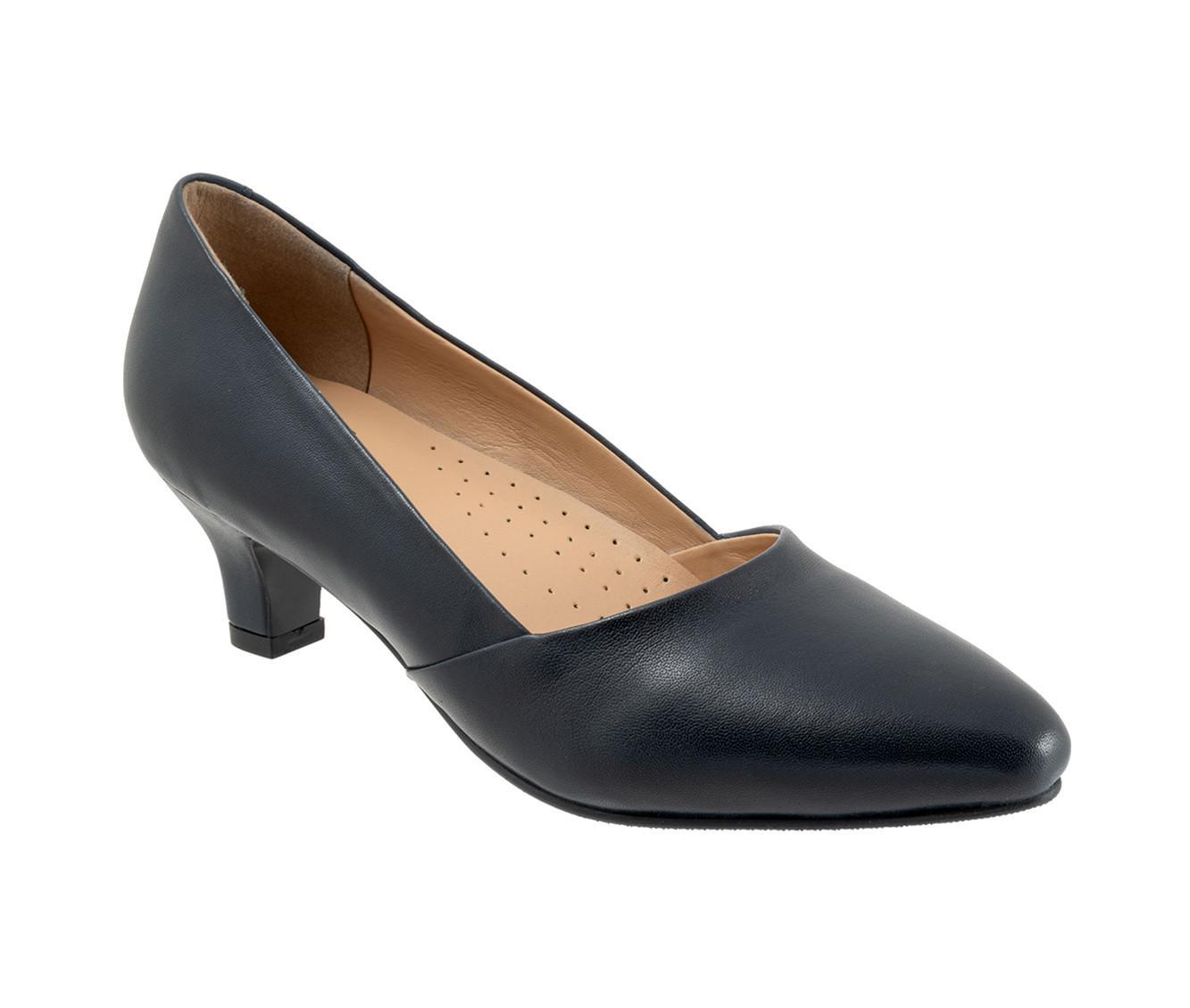 Women's Trotters Kylie Pumps Product Image