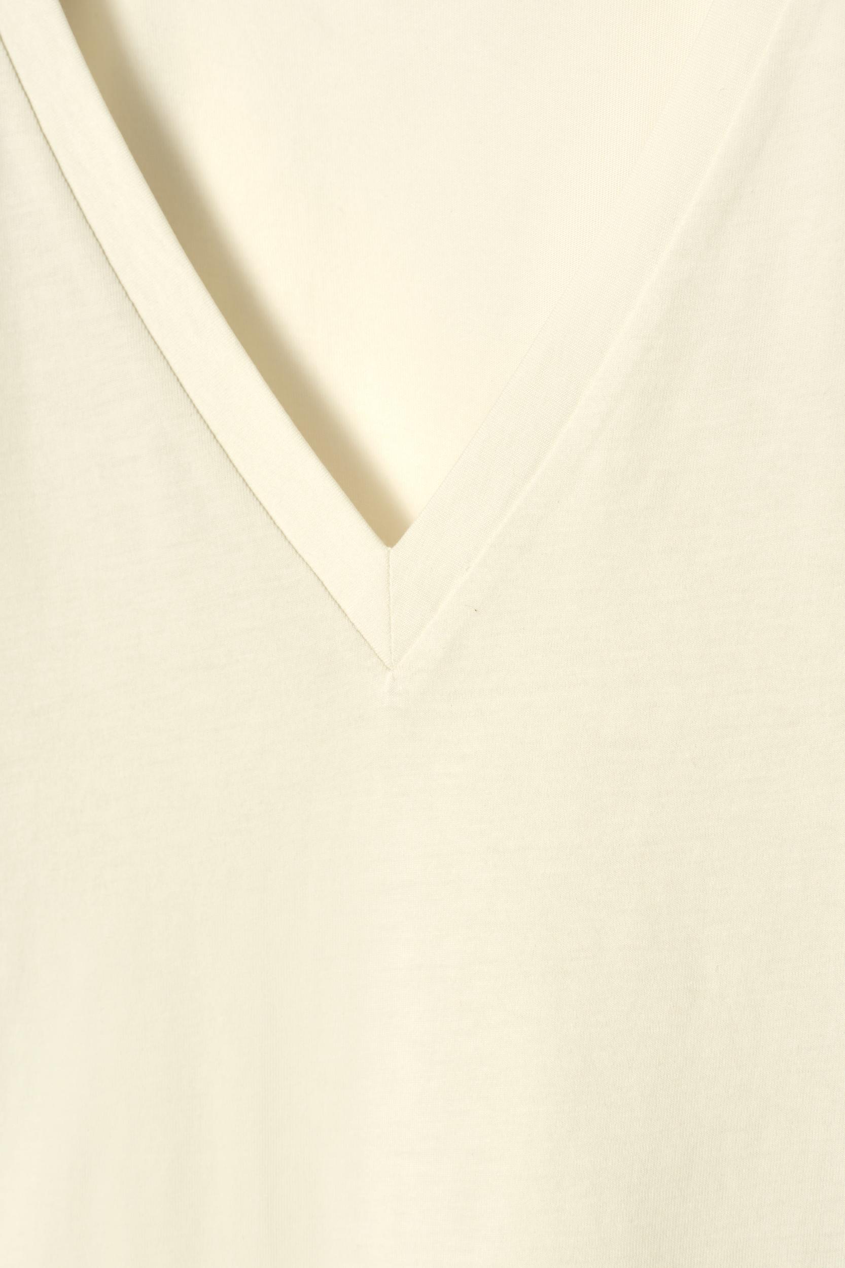 V-NECK COTTON T-SHIRT Product Image