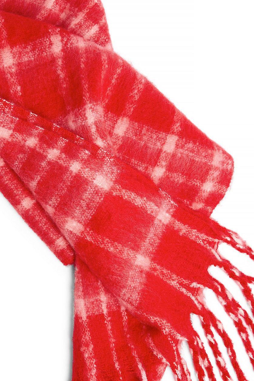 Checkered Scarf Product Image