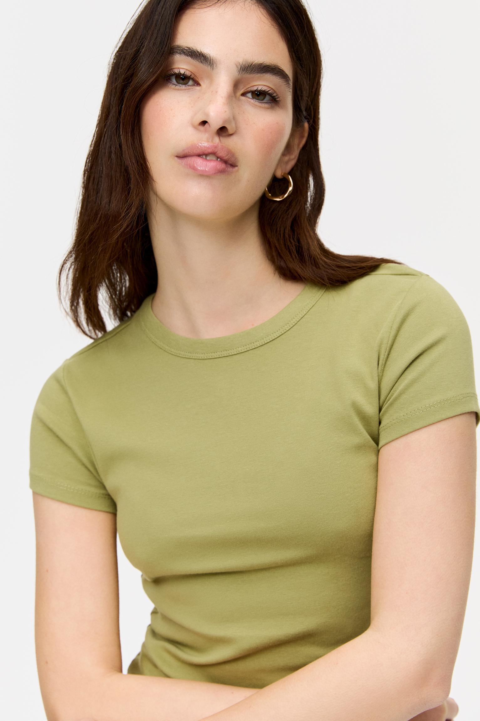 Basic fitted T-shirt Product Image