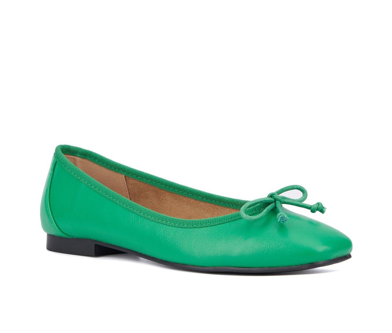 Women's New York and Company Paulina Flats Product Image