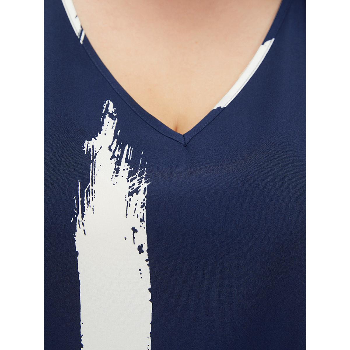 Plus Size Brush Print V Neck Tank Top Women Navy Casual V-neck Dailywear Tank Tops Camis BloomChic 10/M Product Image