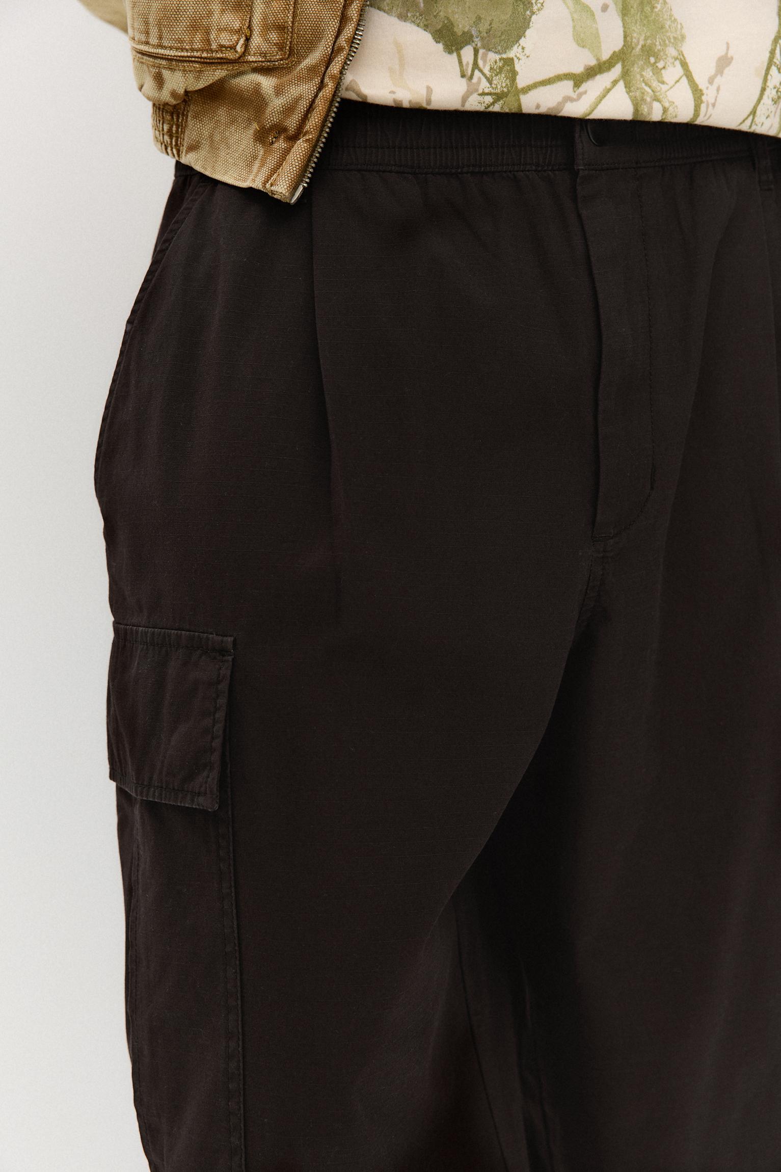 Balloon fit cargo pants Product Image