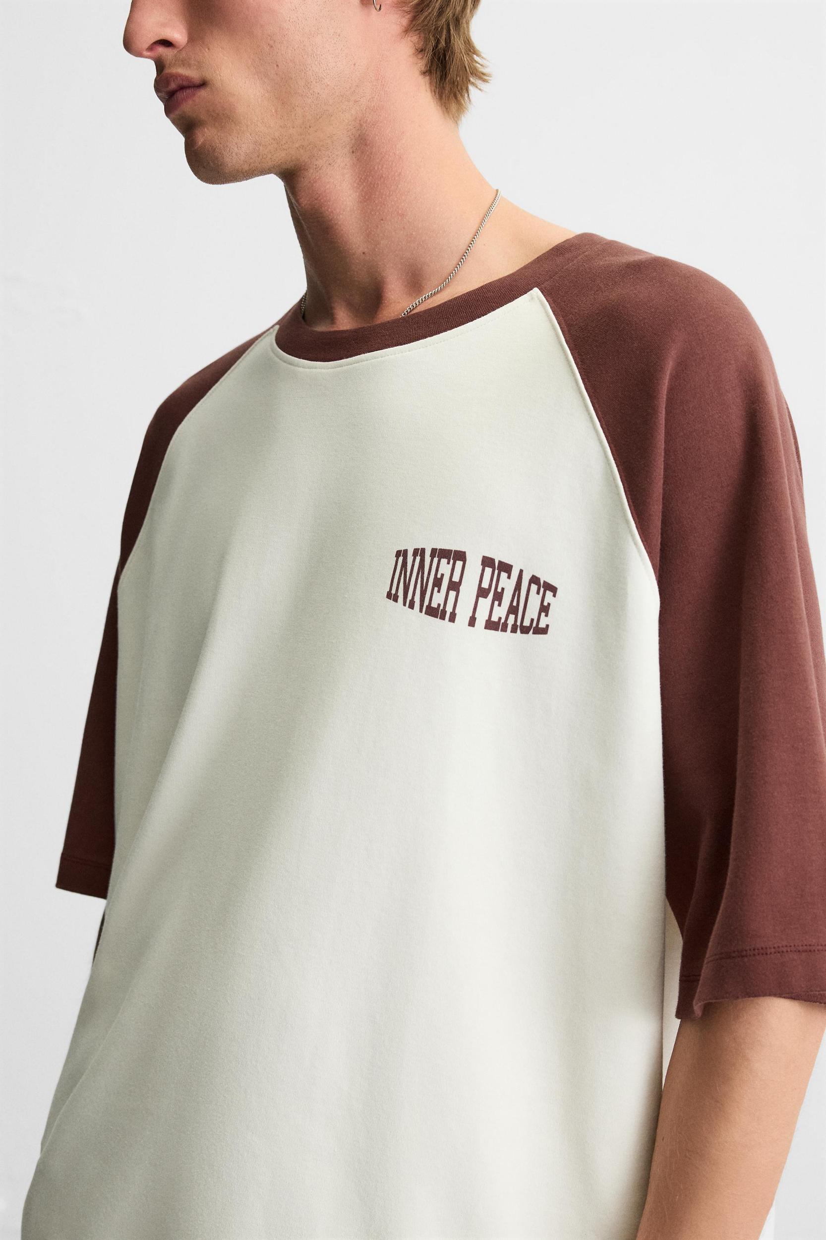 COLOR BLOCK TEXT T-SHIRT Product Image
