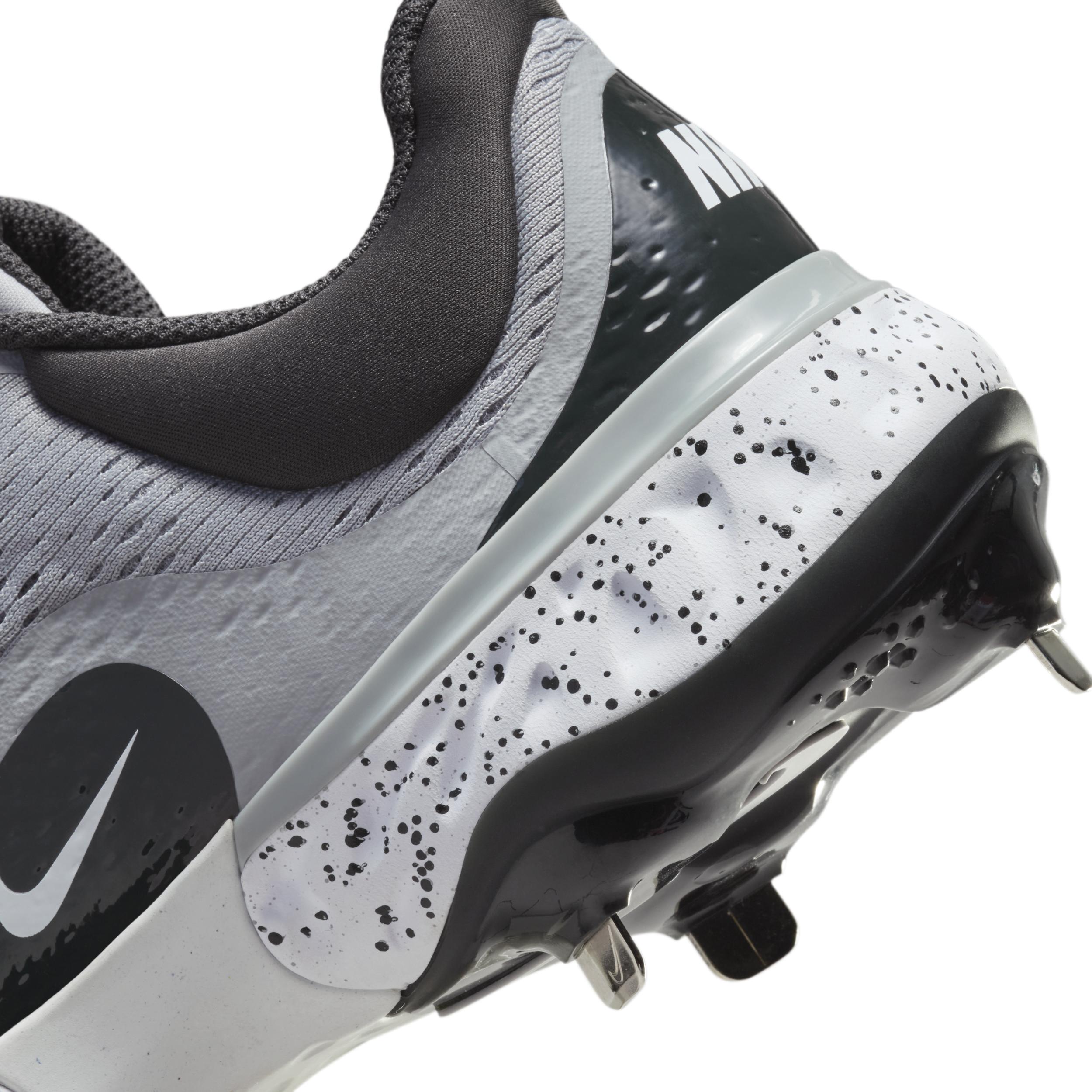 Nike Men's Alpha Huarache Elite 4 Low Baseball Cleats Product Image