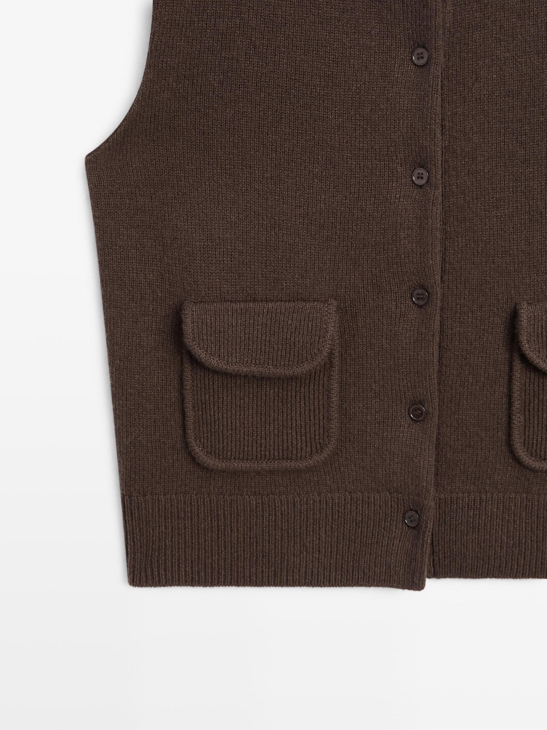 Wool blend vest with pocket details Product Image